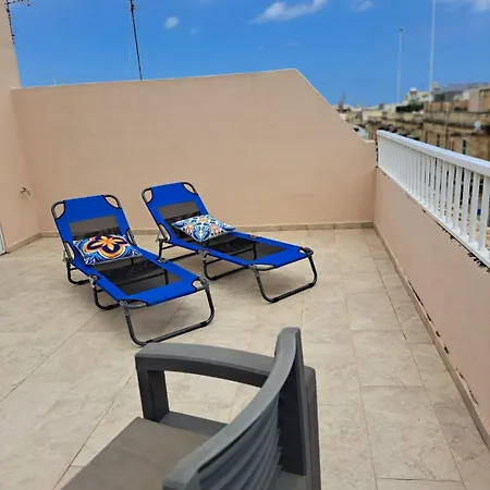 Modern Large Terraced - Garden Views *